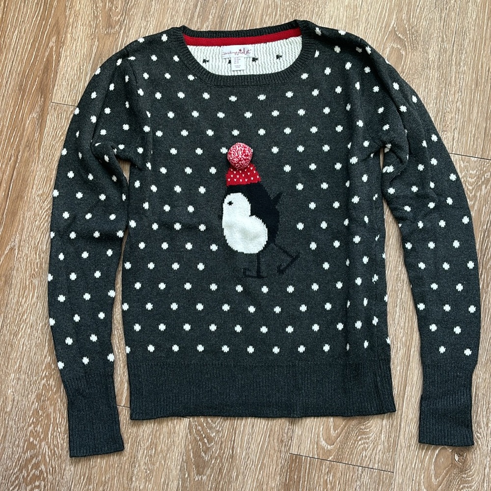 NWOT Shrinking Violet Holiday Ice Skating Bird sweater, gray, medium